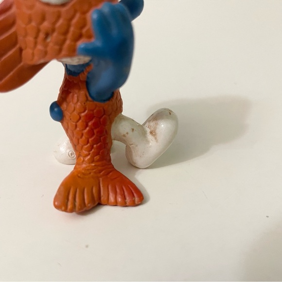 Schleich Peyo Smurf Pisces Zodiac Figurine PVC Fish Figure - Picture 5 of 12
